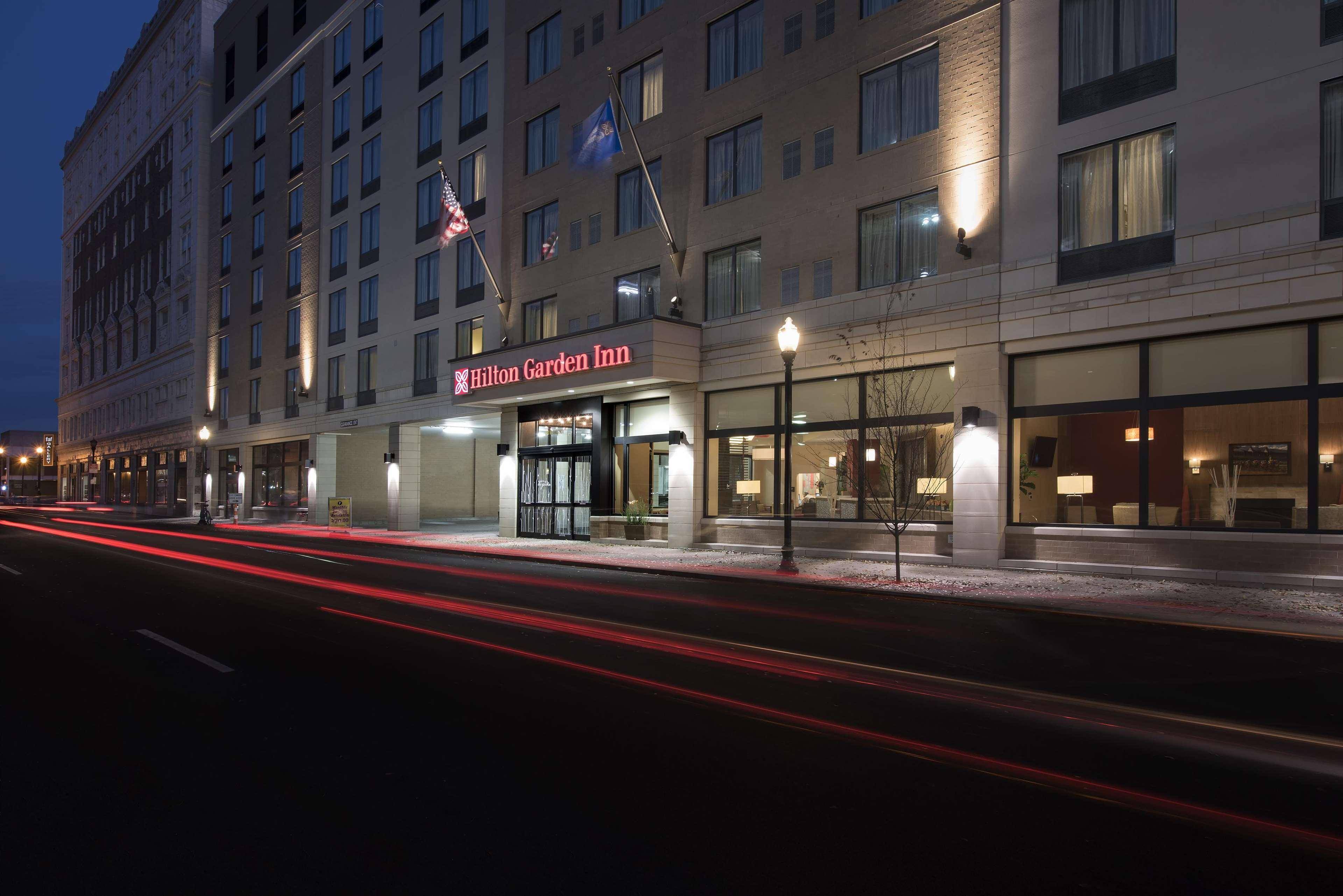 Hilton Garden Inn Louisville Downtown מראה חיצוני תמונה