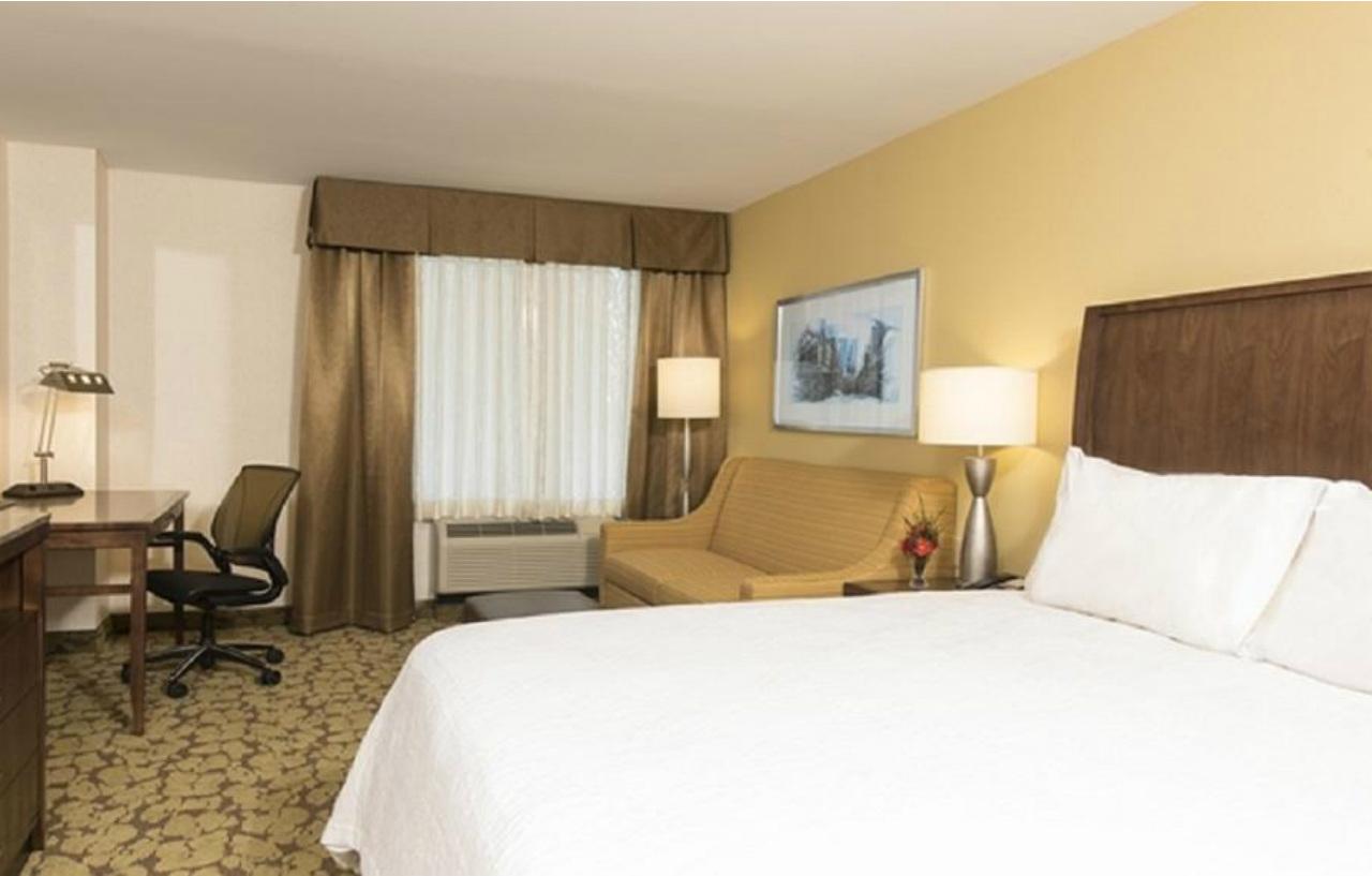 Hilton Garden Inn Louisville Downtown מראה חיצוני תמונה