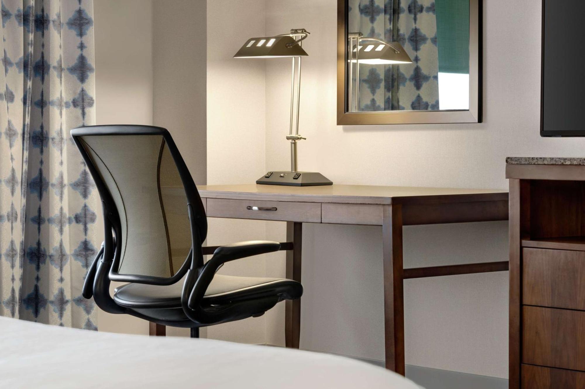 Hilton Garden Inn Louisville Downtown מראה חיצוני תמונה